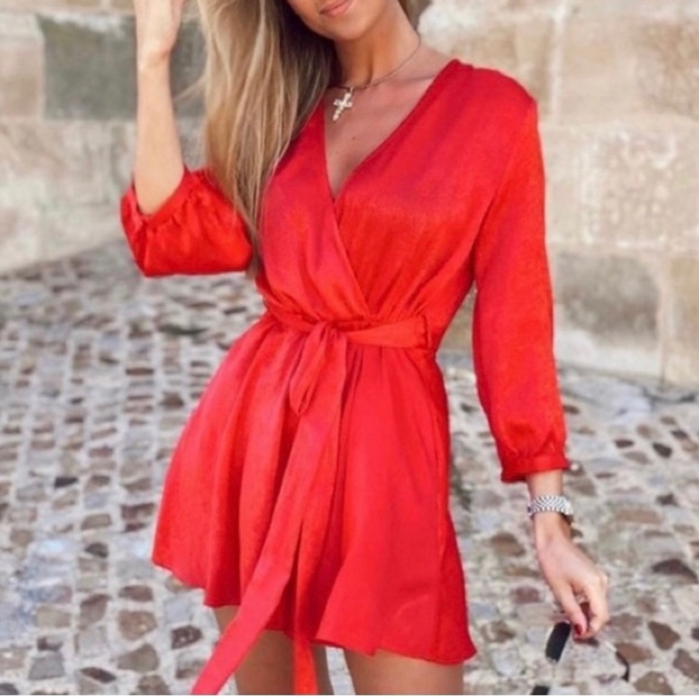 NWT - ZARA❤️red long balloon sleeves v neck tie dress romper - size XS